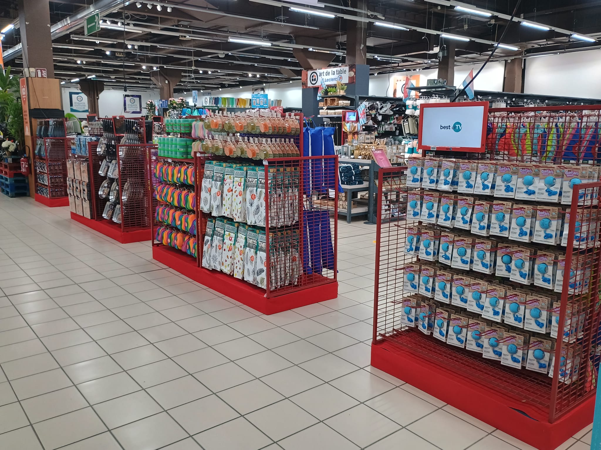 Implantation Best of TV en magasin